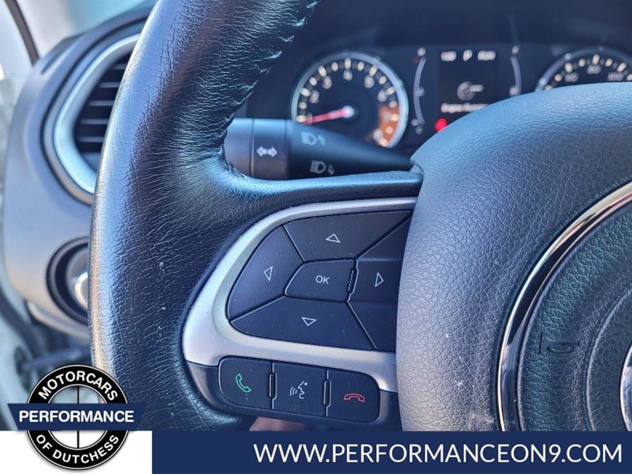 Used 2018 Jeep Renegade Latitude w/ Cold Weather Group AWD/4WD image 17