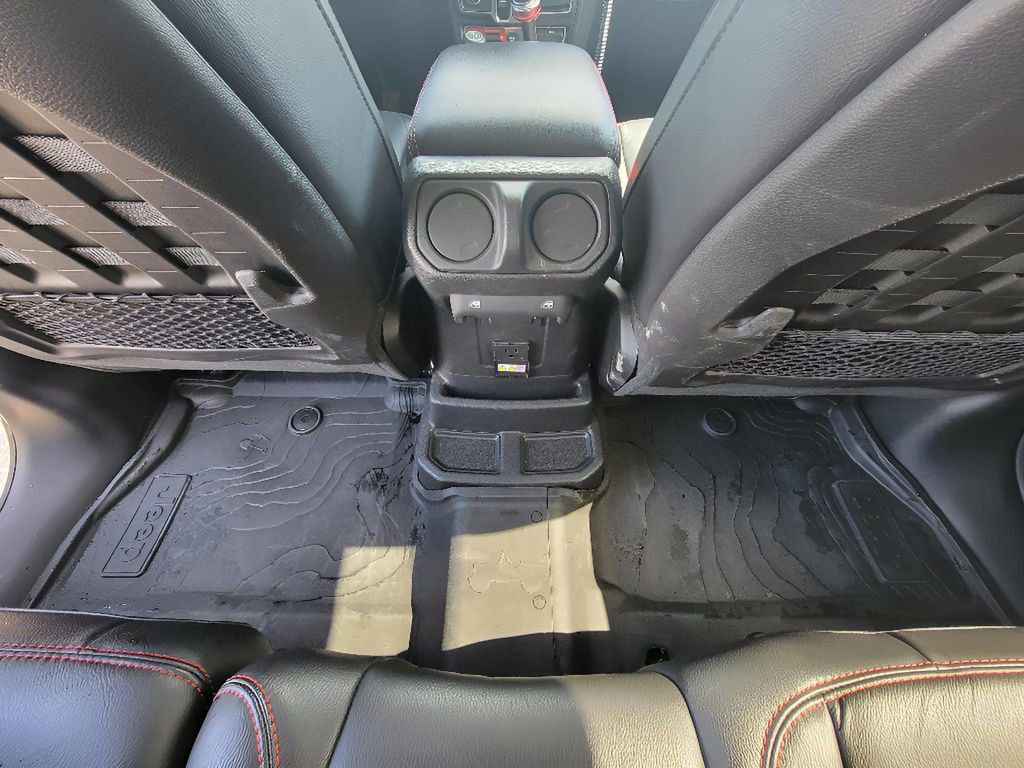 Used 2019 Jeep Wrangler Unlimited Rubicon AWD/4WD image 30