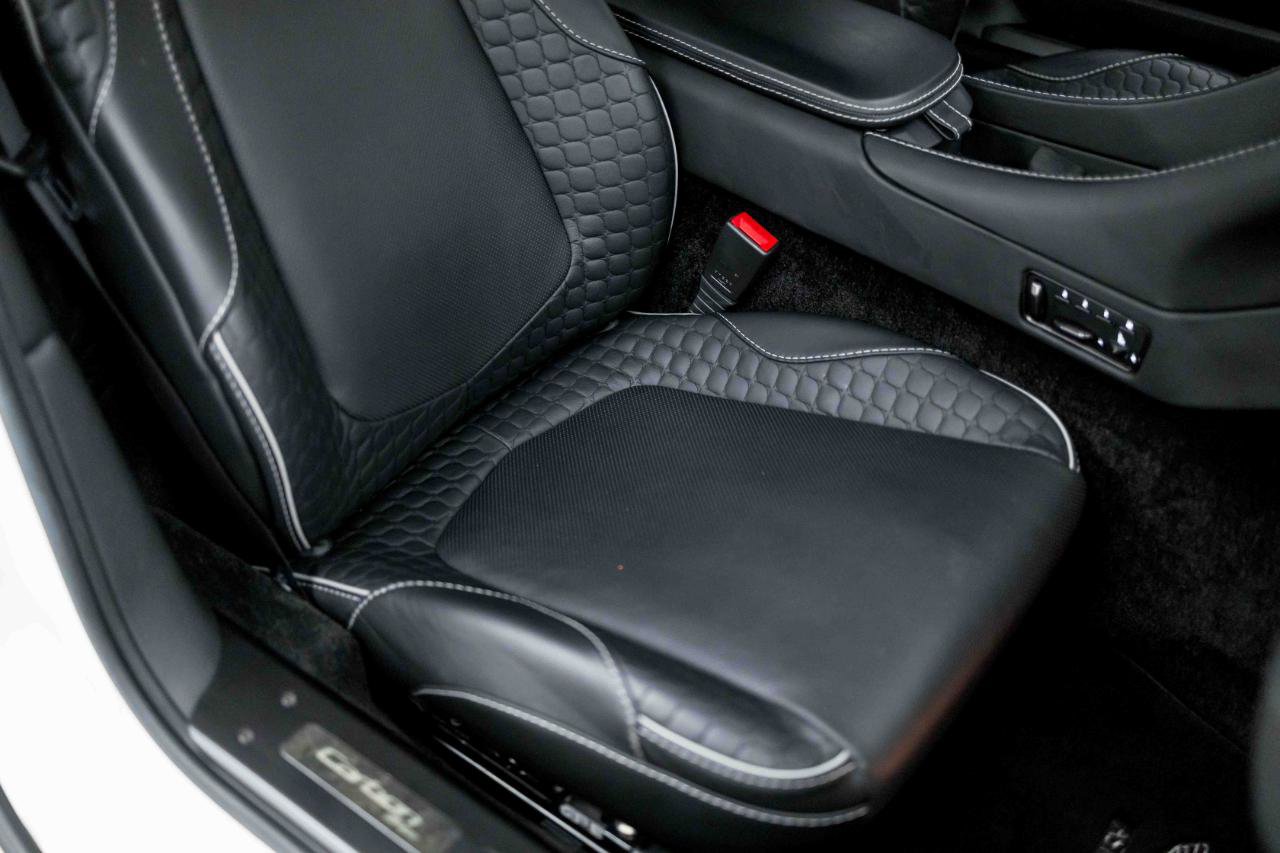 Used 2016 Aston Martin Vanquish Coupe image 65