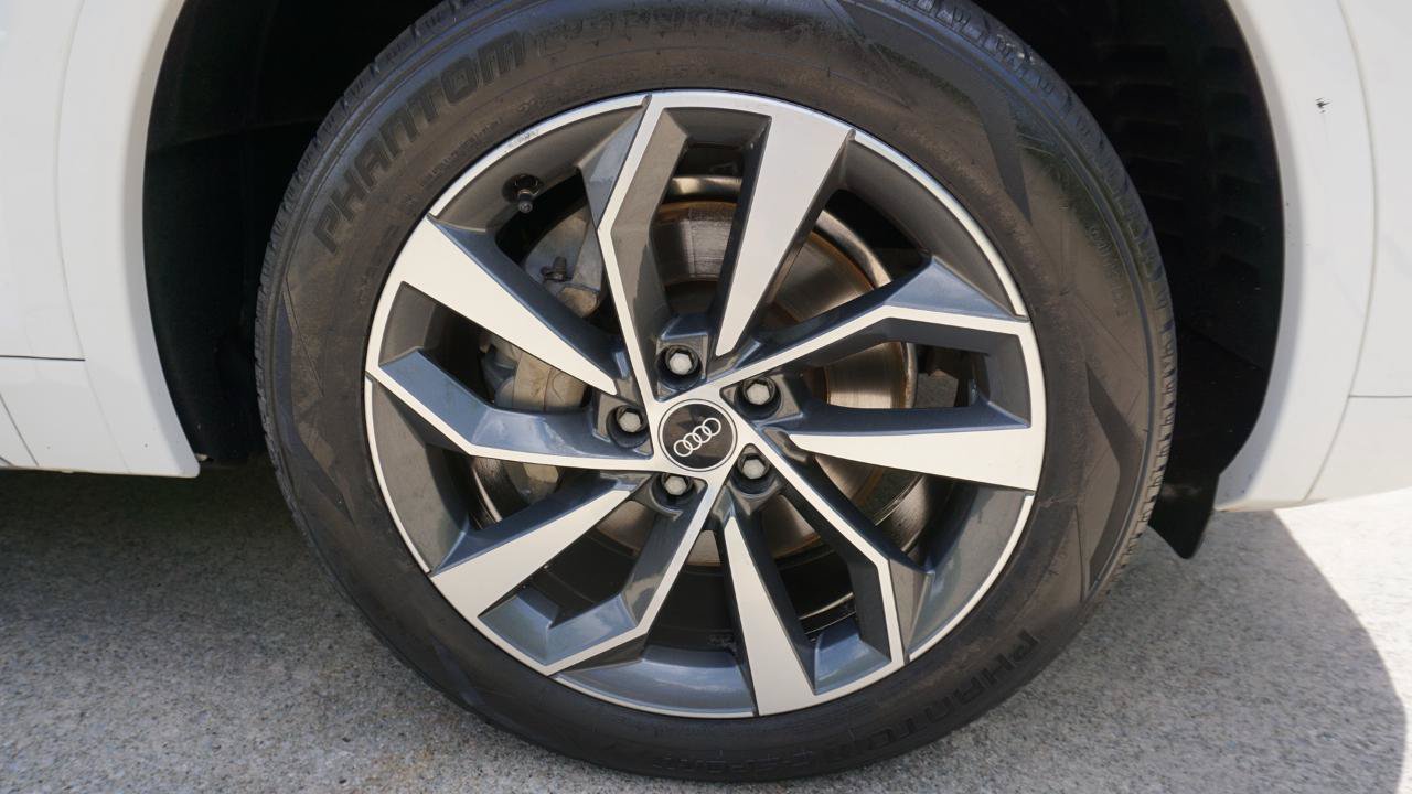 Used 2021 Audi Q5 2.0T Premium w/ Convenience Package AWD/4WD image 12