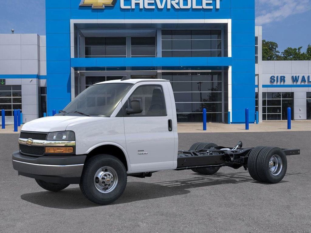 New 2025 Chevrolet Express 3500 Work Van w/ Power Convenience Package image 2