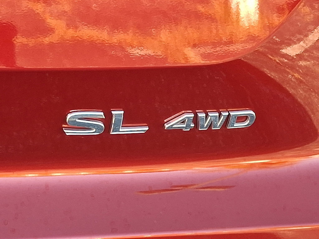 Used 2023 Nissan Pathfinder SL image 16