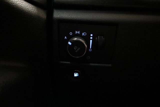 Used 2017 Jeep Grand Cherokee Altitude image 49