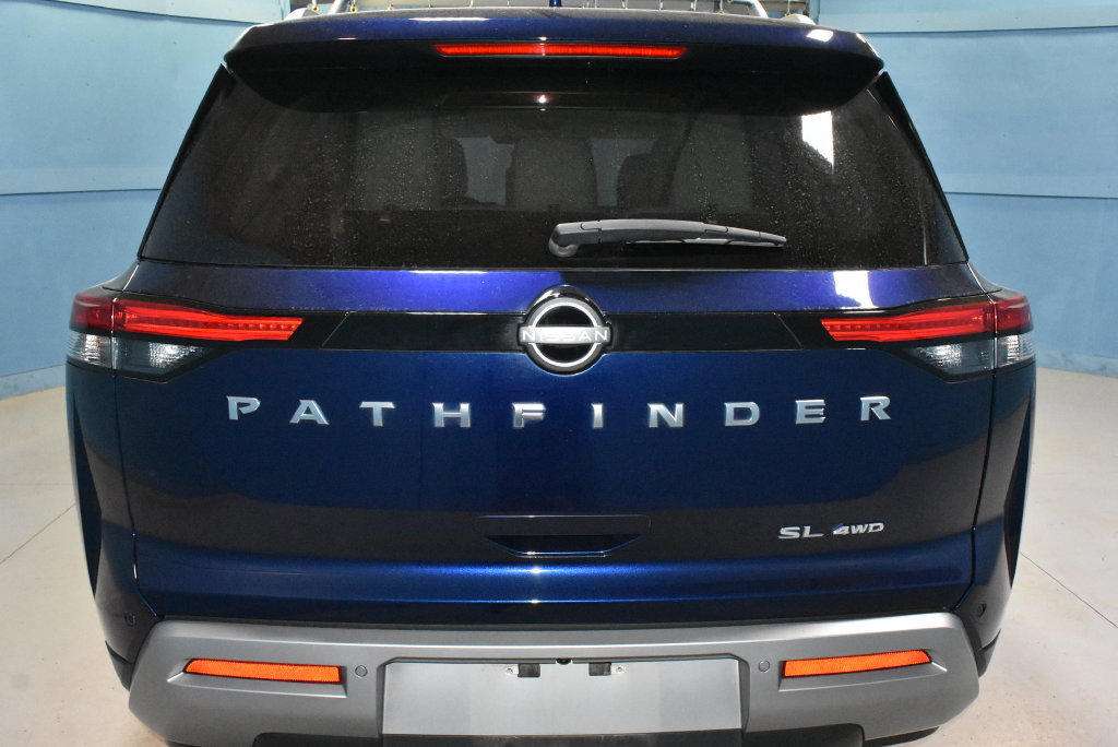 Certified 2024 Nissan Pathfinder SL AWD/4WD image 25