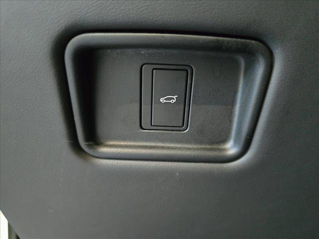 Used 2023 Land Rover Range Rover Sport SE AWD/4WD image 26