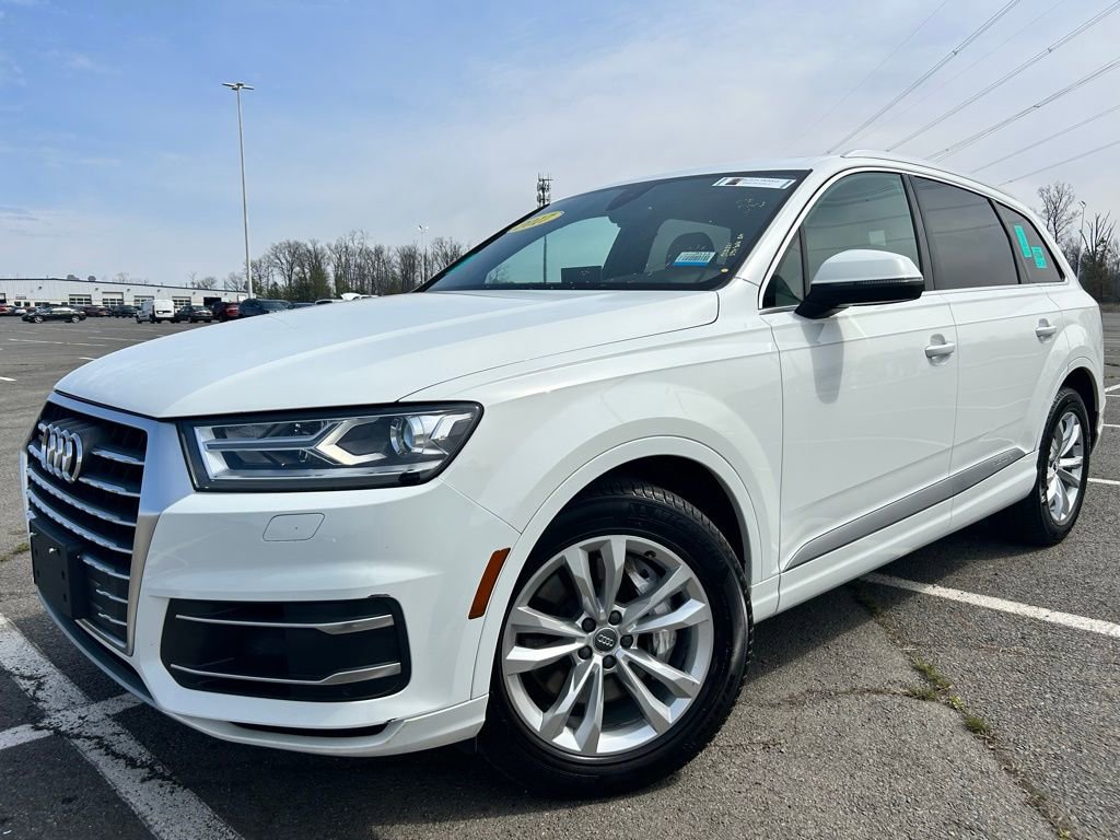 Used 2017 Audi Q7 3.0T Premium image 2