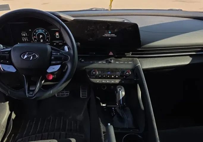Used 2022 Hyundai Elantra N FWD image 40