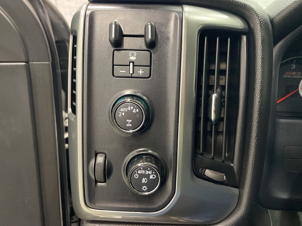 Used 2017 Chevrolet Silverado 1500 LT w/ All Star Edition image 29