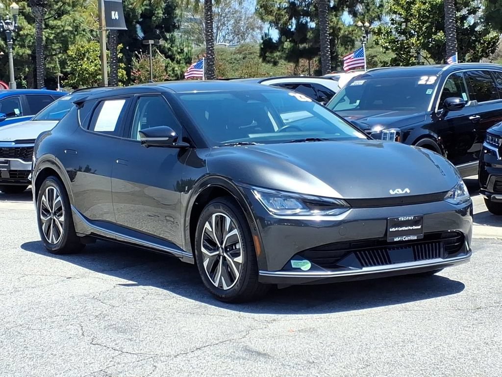 Certified 2023 Kia EV6 Wind w/ Wind Technology Package AWD/4WD image 3
