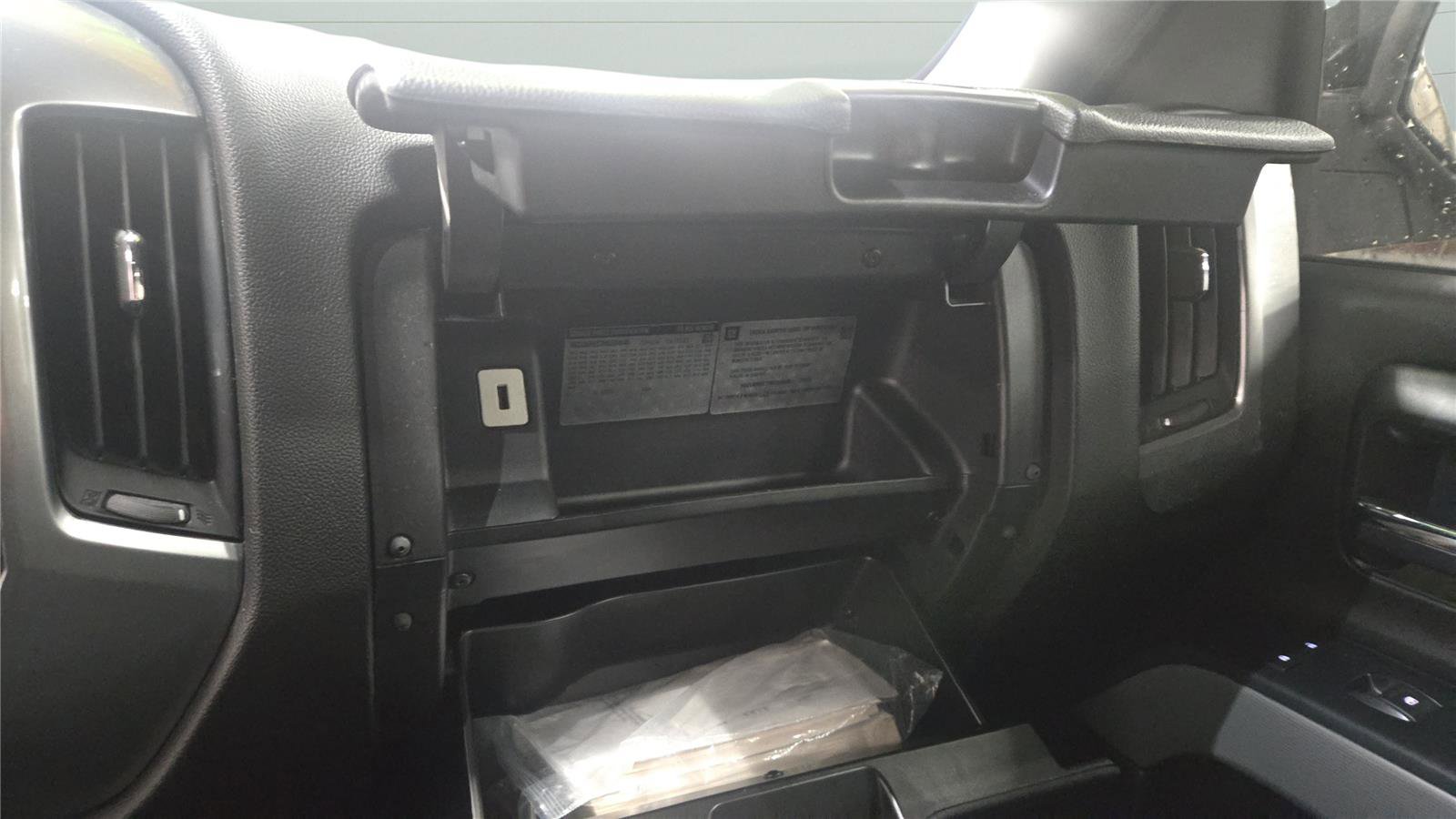 Used 2017 Chevrolet Silverado 1500 LT w/ All Star Edition image 35