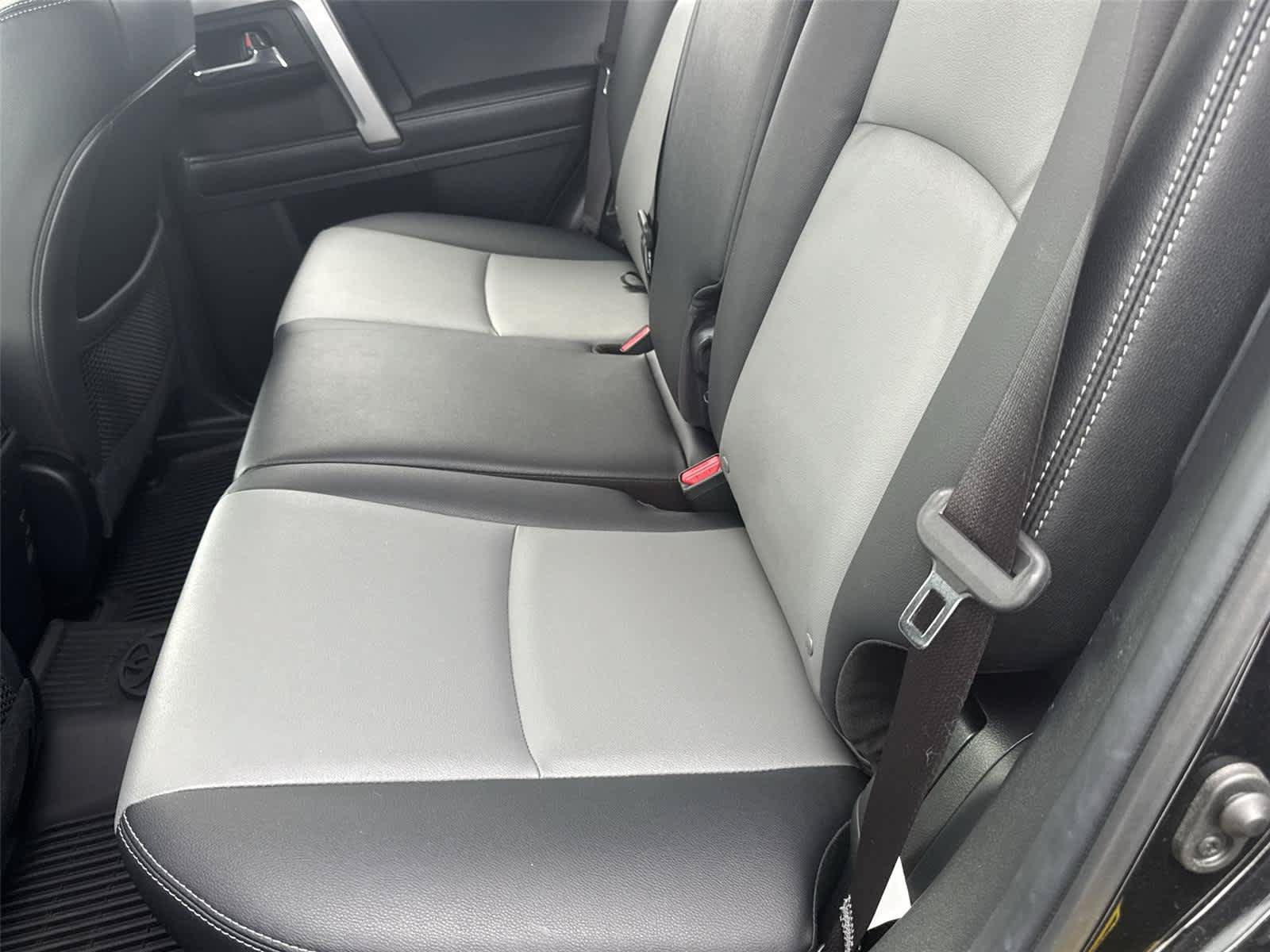 Used 2019 Toyota 4Runner SR5 Premium AWD/4WD image 16
