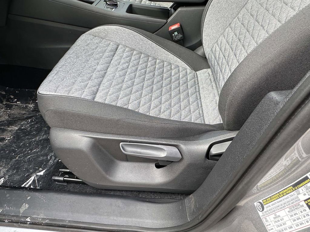 New 2025 Volkswagen Tiguan S image 13