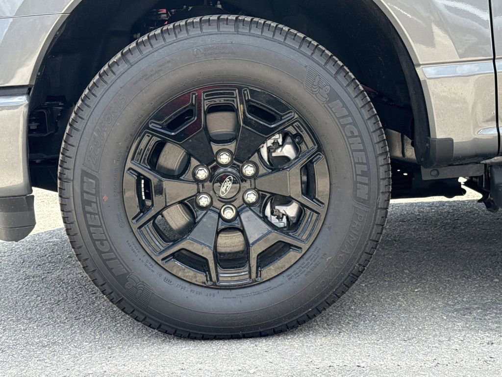 New 2025 Ford F150 Lightning XLT image 9