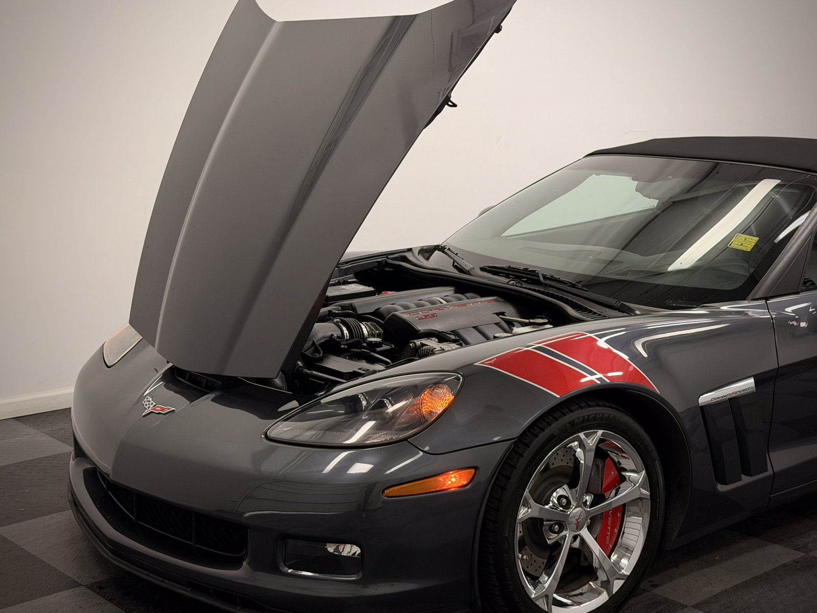 Used 2011 Chevrolet Corvette Grand Sport w/ Preferred Equipment Group RWD image 40