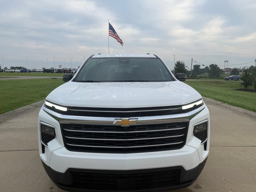 Used 2026 Chevrolet Traverse LT w/ Driver Confidence Package FWD image 12