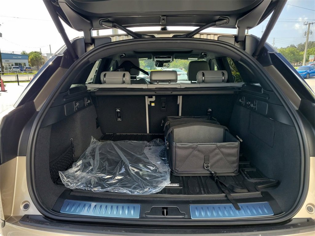 New 2026 Land Rover Range Rover Velar Dynamic SE image 11