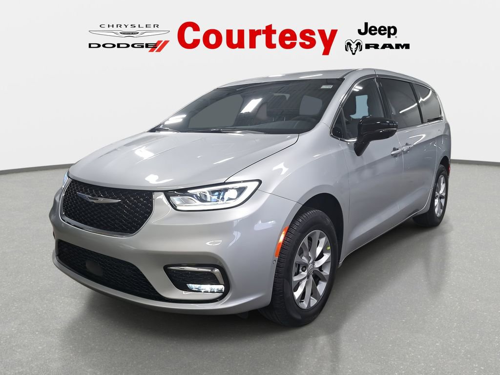 New 2026 Chrysler Pacifica Select AWD/4WD image 7