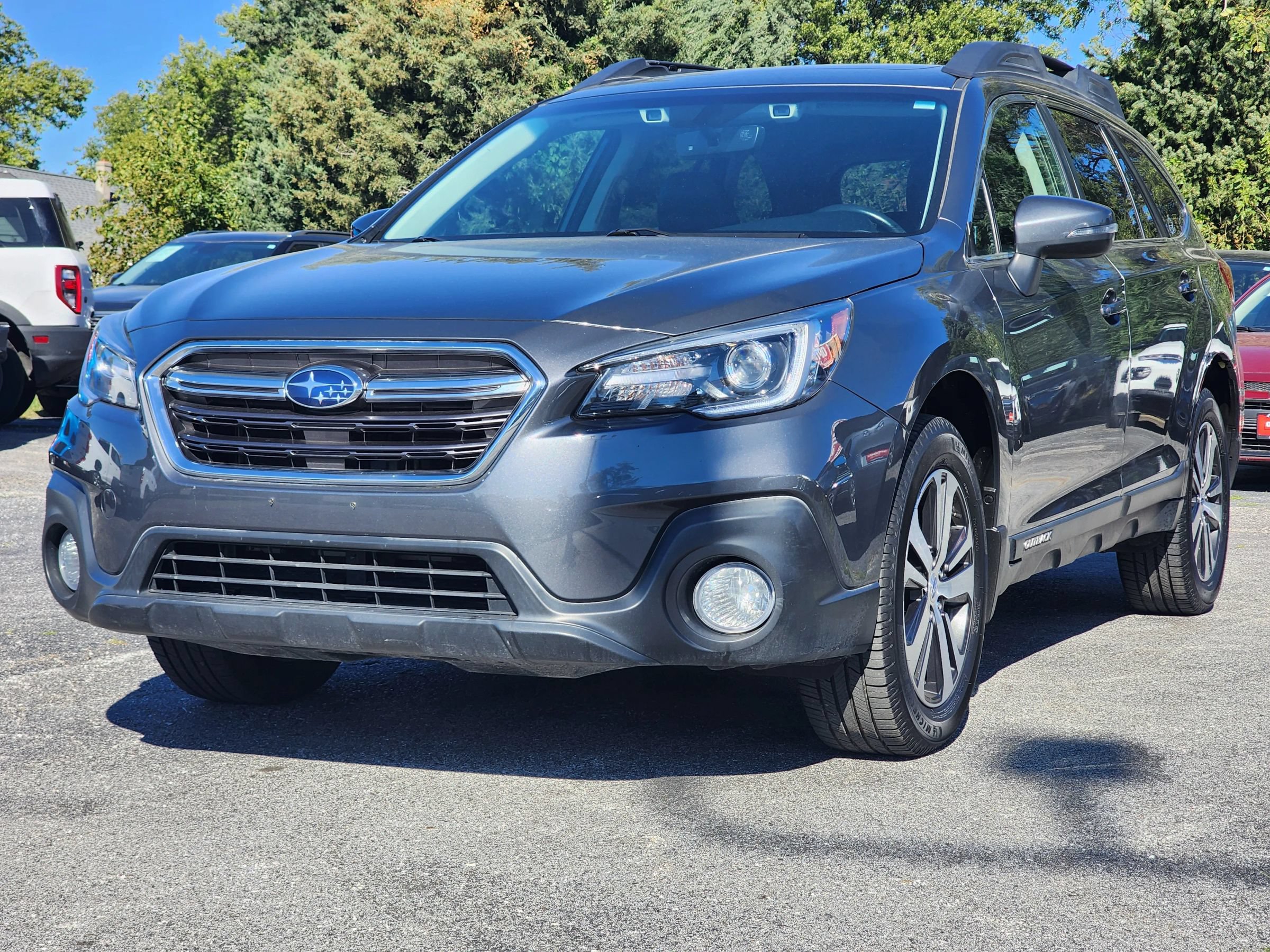 Used 2018 Subaru Outback 2.5i Limited AWD/4WD image 3