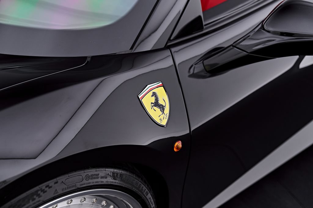 Used 2018 Ferrari 488 Spider RWD image 34