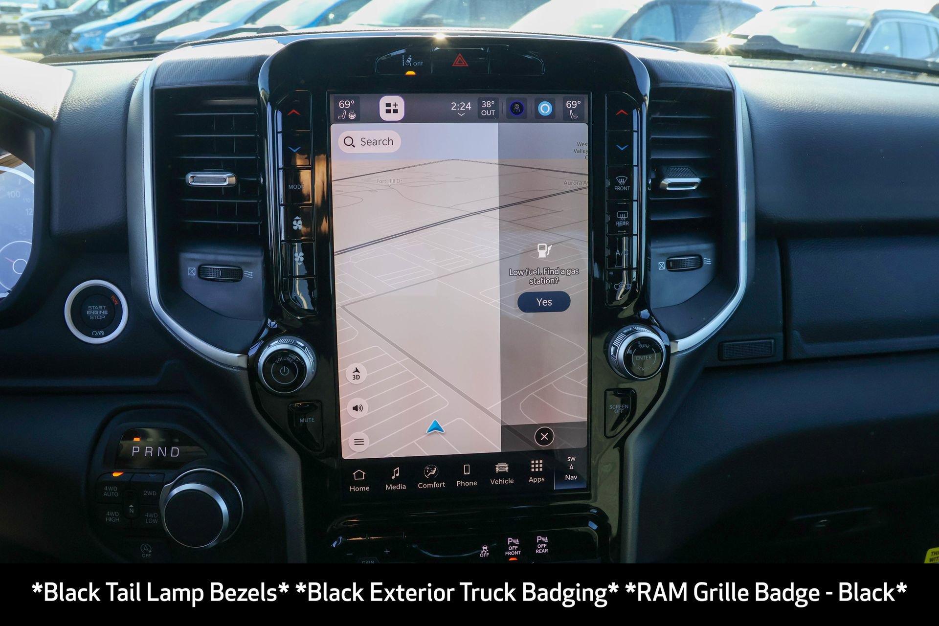 New 2026 RAM 1500 4x4 Crew Cab image 23