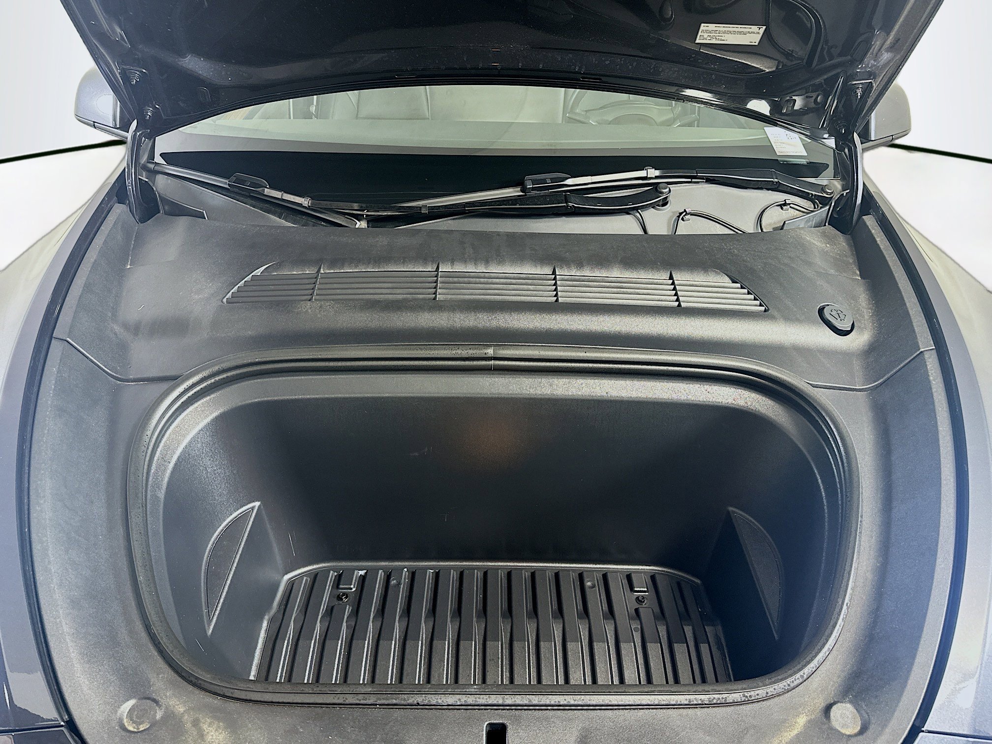 Used 2025 Tesla Model Y Long Range image 35