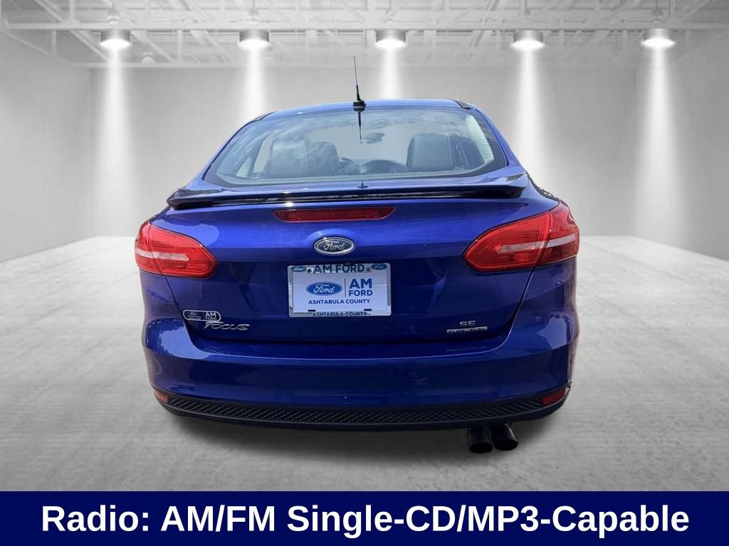 Used 2015 Ford Focus SE w/ Equipment Group 201A FWD image 4