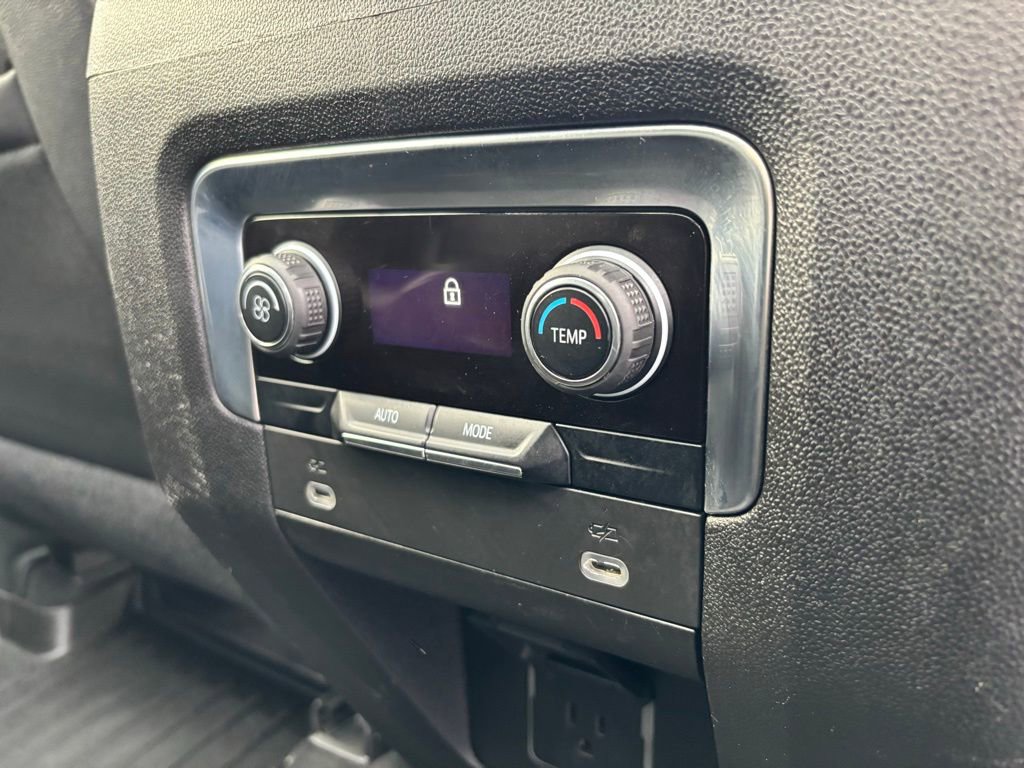 Used 2021 Chevrolet Tahoe Z71 image 20