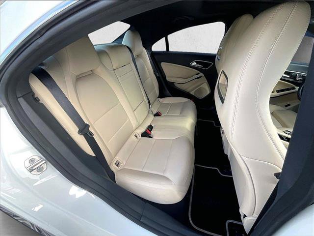Used 2018 Mercedes-Benz CLA 250 image 27