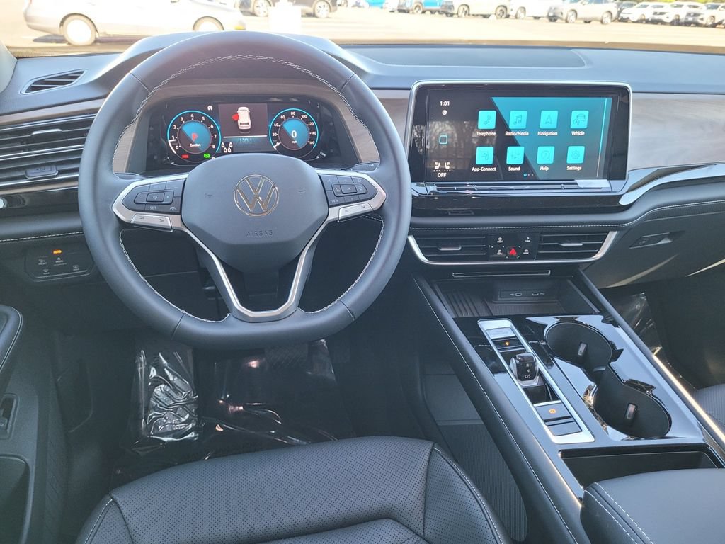 New 2026 Volkswagen Atlas SE FWD image 19