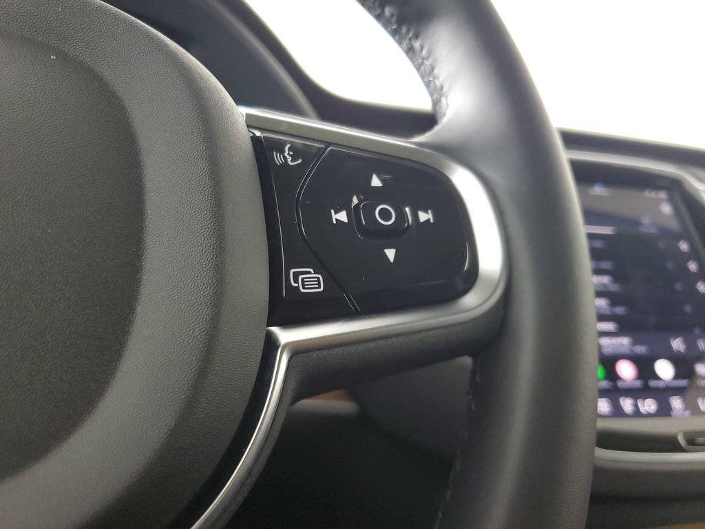Used 2024 Volvo XC90 B5 Plus AWD/4WD image 28
