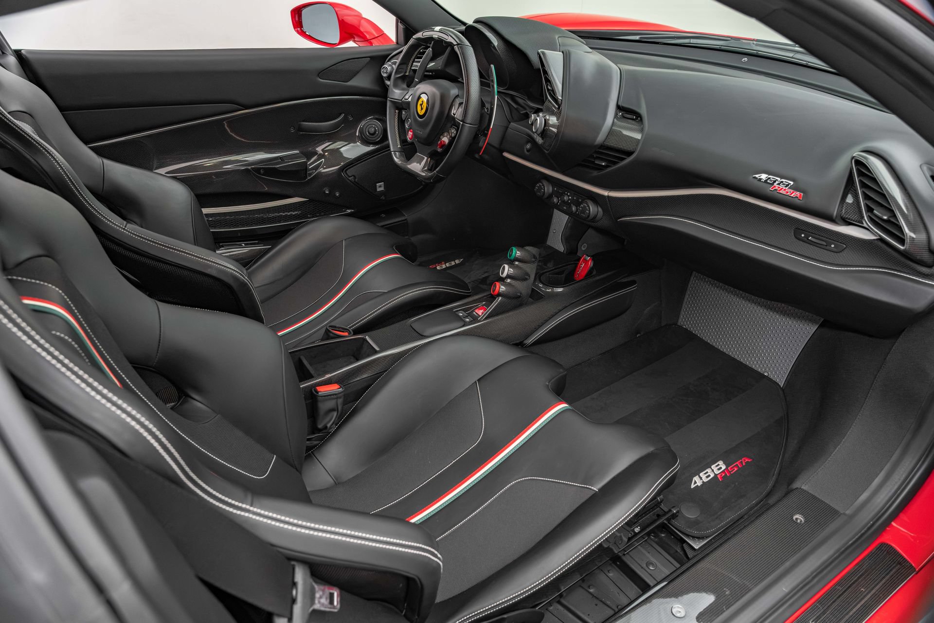 Certified 2020 Ferrari 488 Pista Coupe RWD image 33