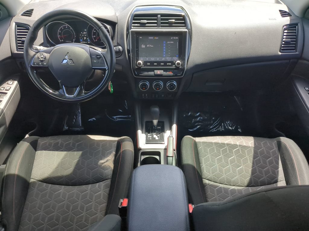 Used 2022 Mitsubishi Outlander Sport ES AWD/4WD image 11