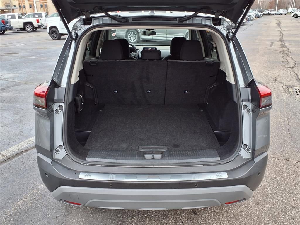 Used 2021 Nissan Rogue SV image 22