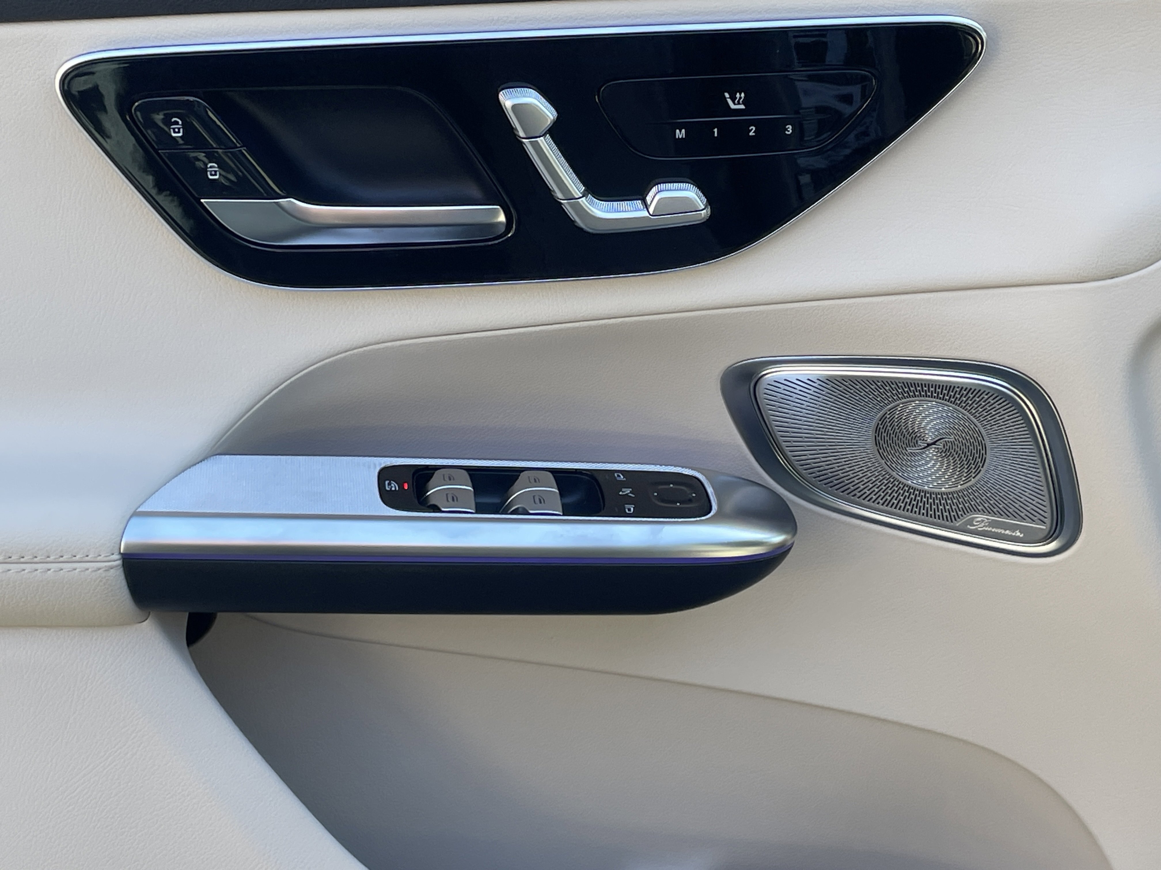 New 2026 Mercedes-Benz GLC 300 image 18