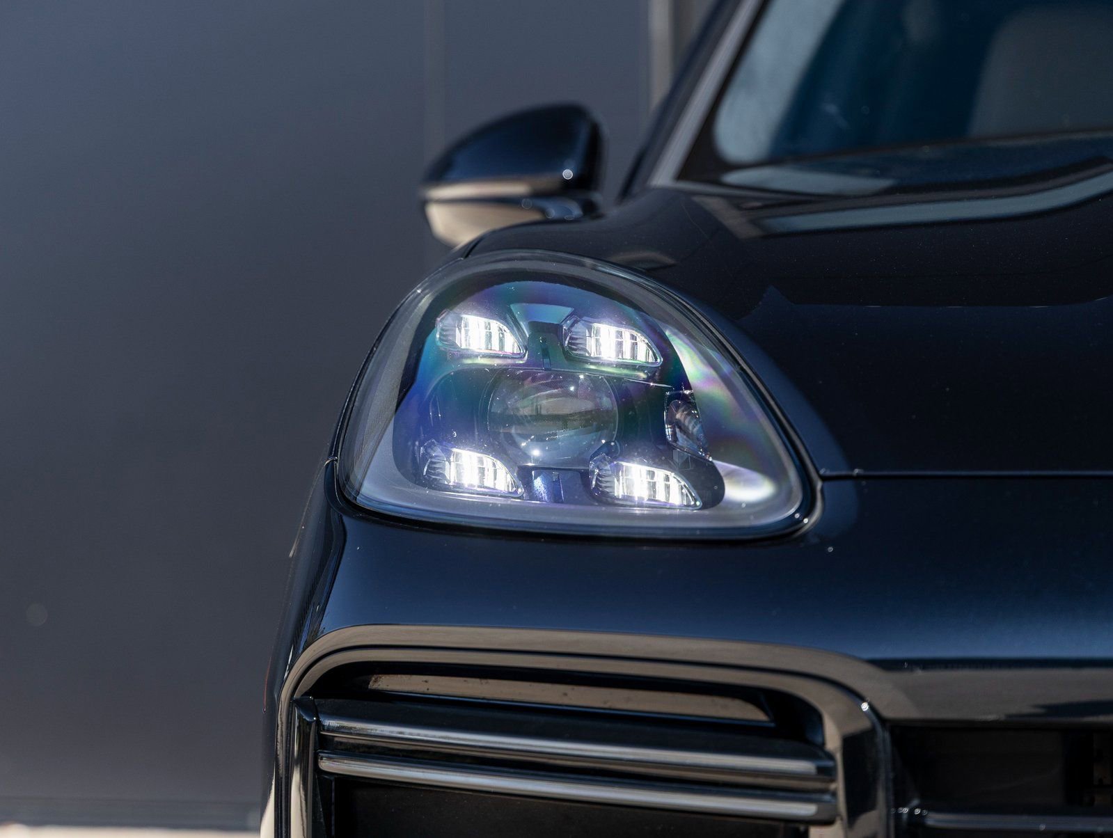 Certified 2023 Porsche Cayenne Turbo image 18