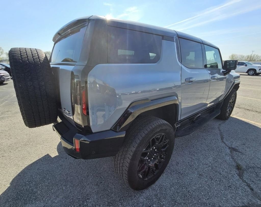 Certified 2025 GMC Hummer EV 2X AWD/4WD image 6