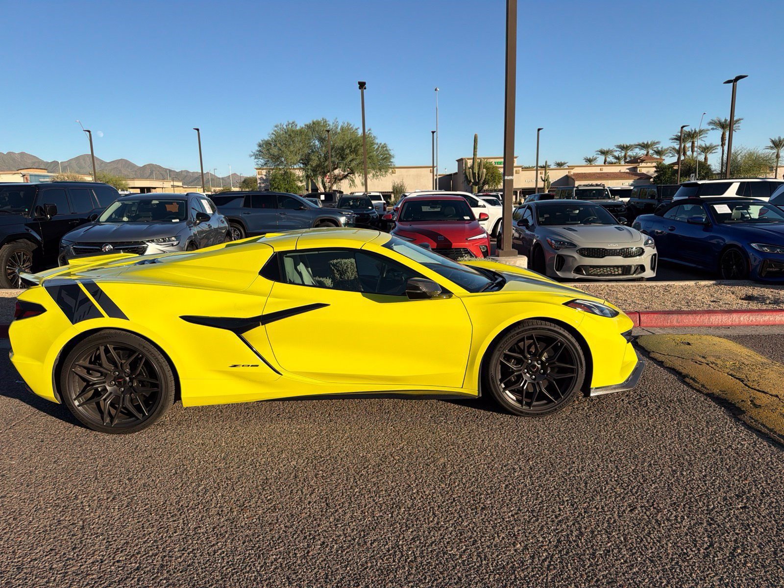 Used 2023 Chevrolet Corvette Z06 RWD image 7