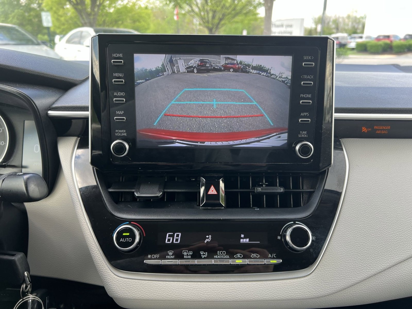 Used 2020 Toyota Corolla LE w/ Carpet Mat Package (TMS) FWD image 26