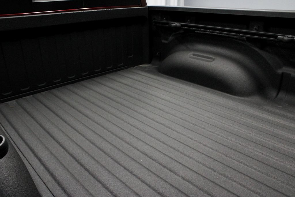 Used 2023 RAM 1500 Laramie AWD/4WD image 13