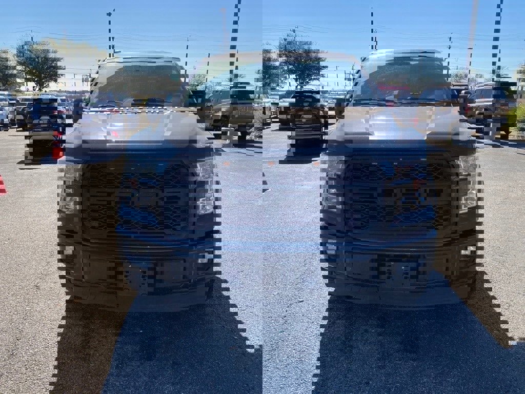 Used 2017 Ford F150 XLT w/ Equipment Group 302A Luxury image 2