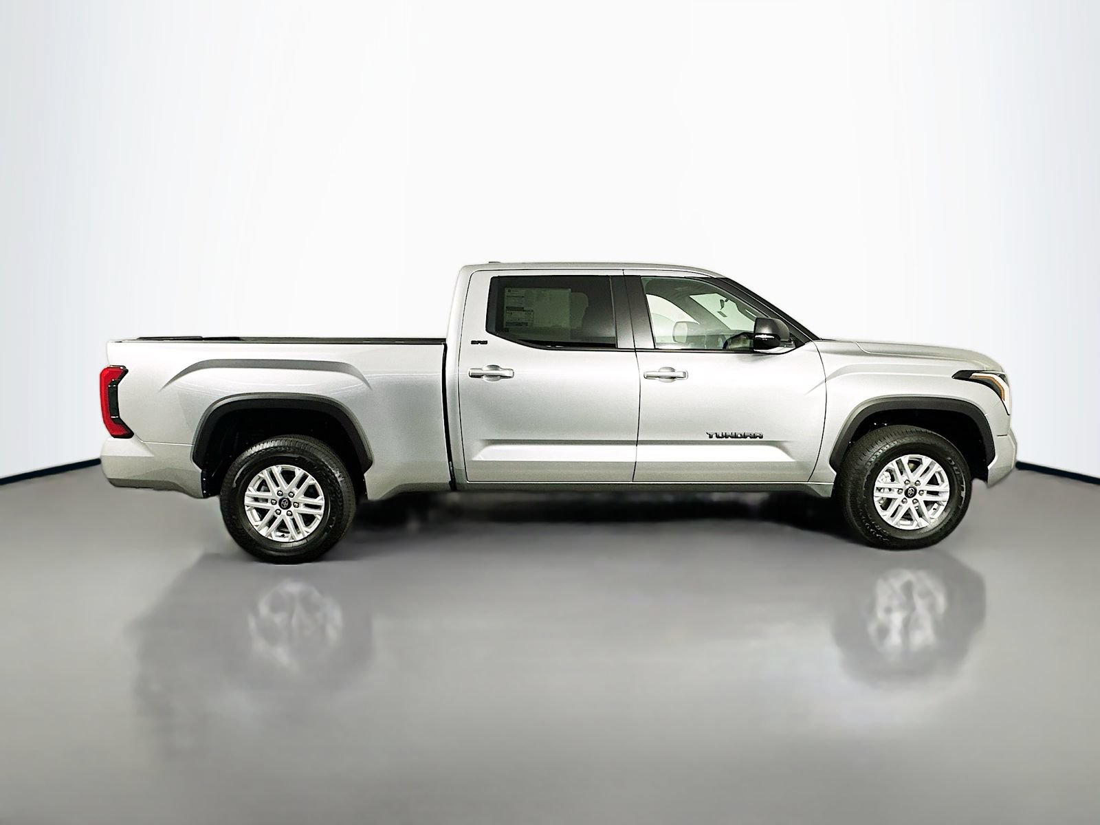 New 2026 Toyota Tundra SR5 w/ SR5 Premium Package AWD/4WD image 8