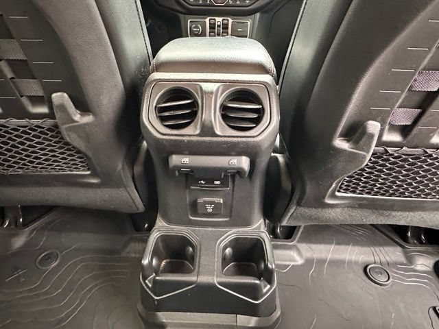 Used 2020 Jeep Gladiator Rubicon AWD/4WD image 30