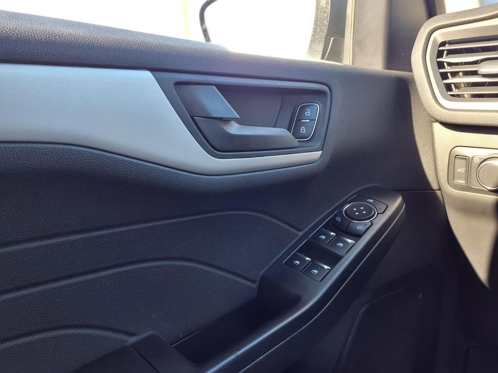 Used 2022 Ford Escape SE w/ Convenience Package image 19