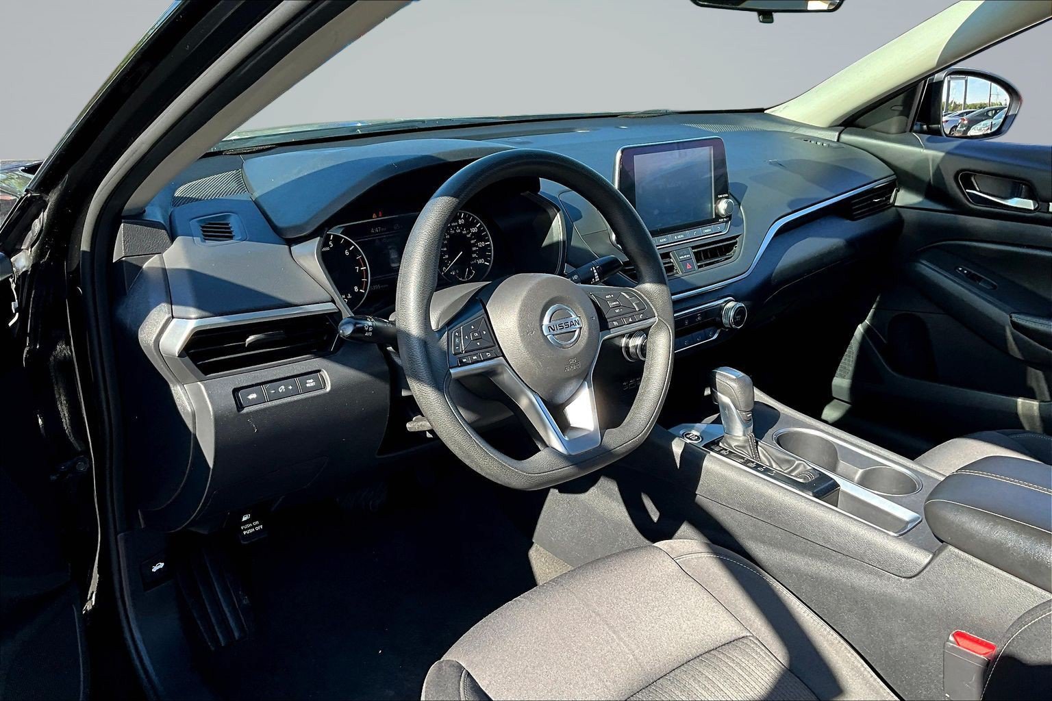 Used 2022 Nissan Altima 2.5 SV FWD image 17