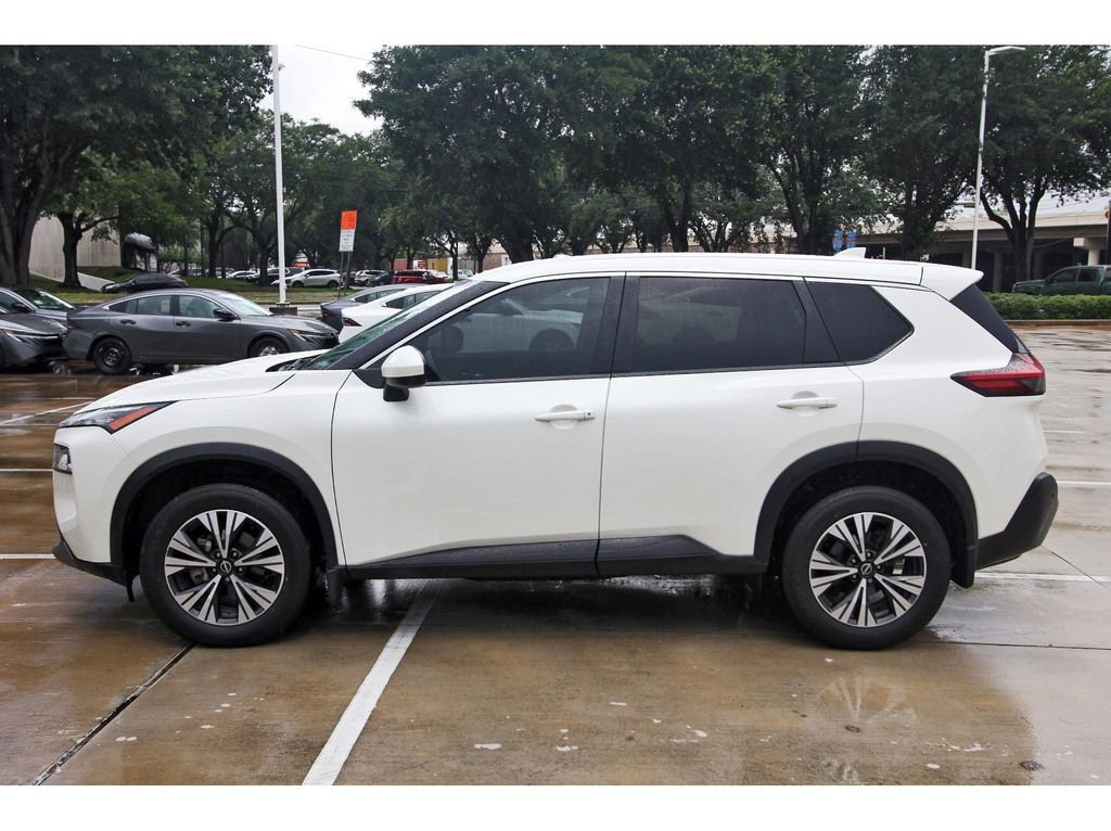Used 2023 Nissan Rogue SV FWD image 4