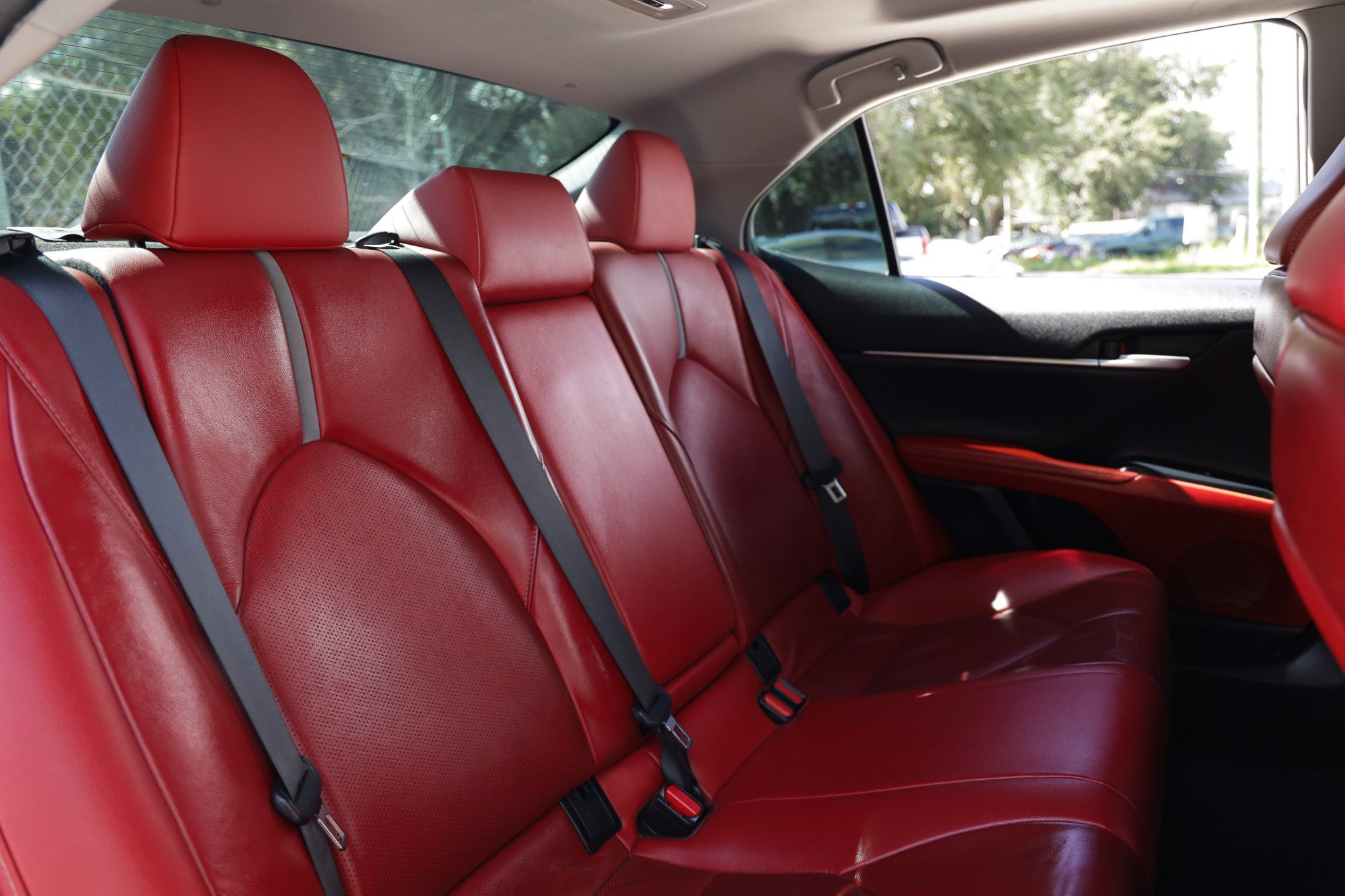 Used 2019 Toyota Camry XSE FWD image 17