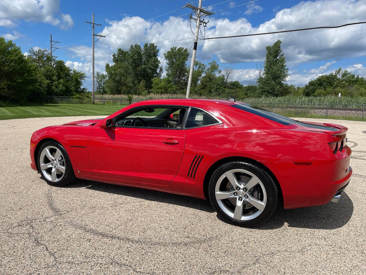 Used 2010 Chevrolet Camaro SS w/ LPO, Ground Effects Package RWD image 43