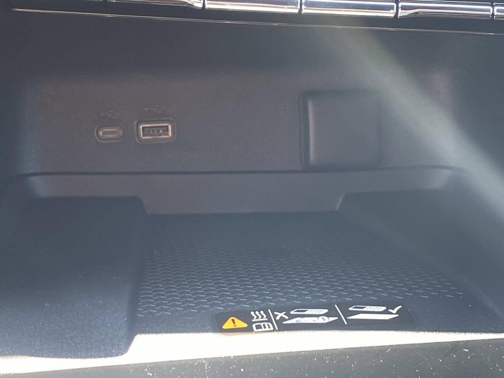 New 2026 Chevrolet Traverse LT w/ Driver Confidence Package image 25