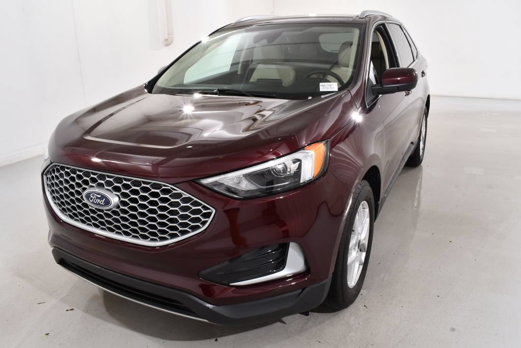 Used 2023 Ford Edge SEL AWD/4WD image 2