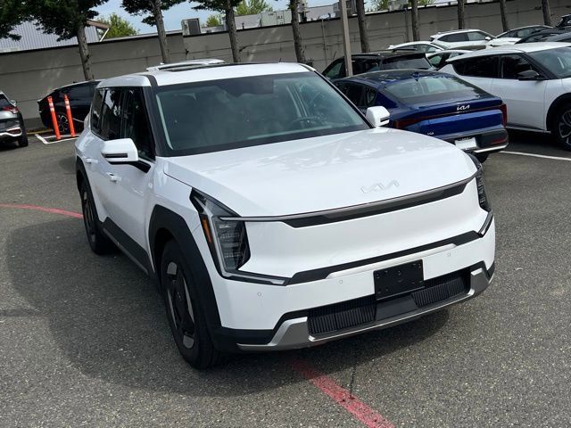 Certified 2026 Kia EV9 Light image 7